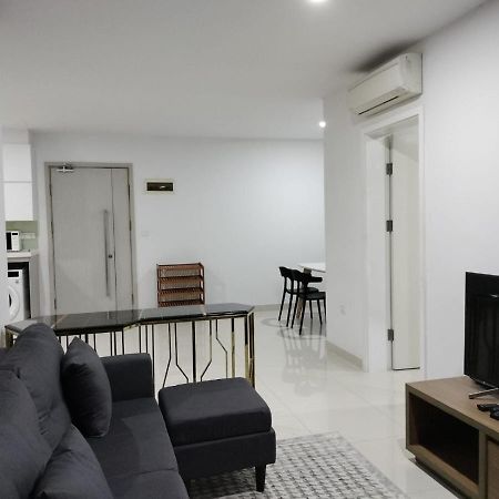 The Bridge Residence Phnom Penh Exterior foto